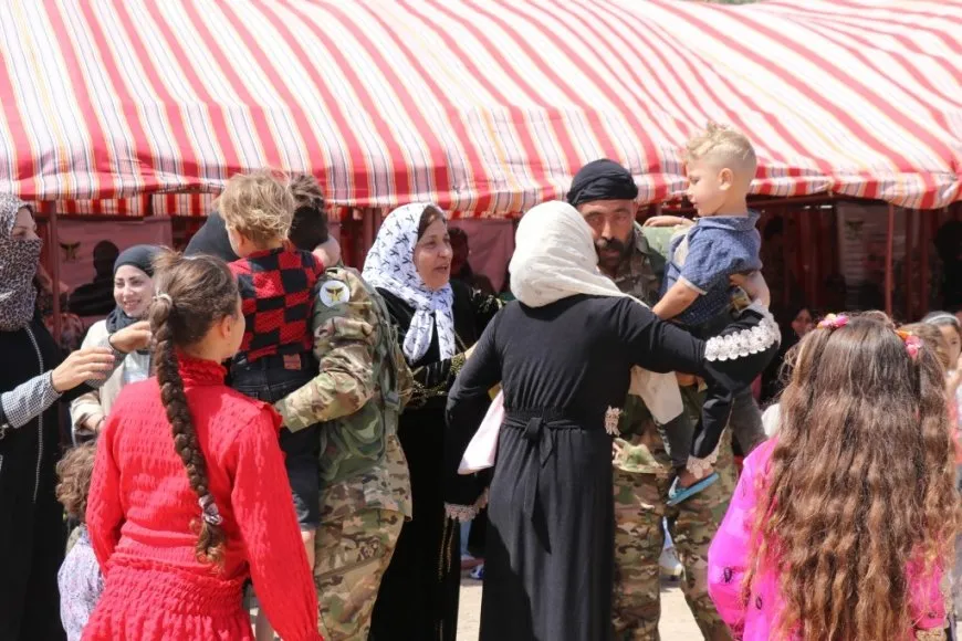 2 dewreyên şervanên Cebhet El Ekrad der çûn