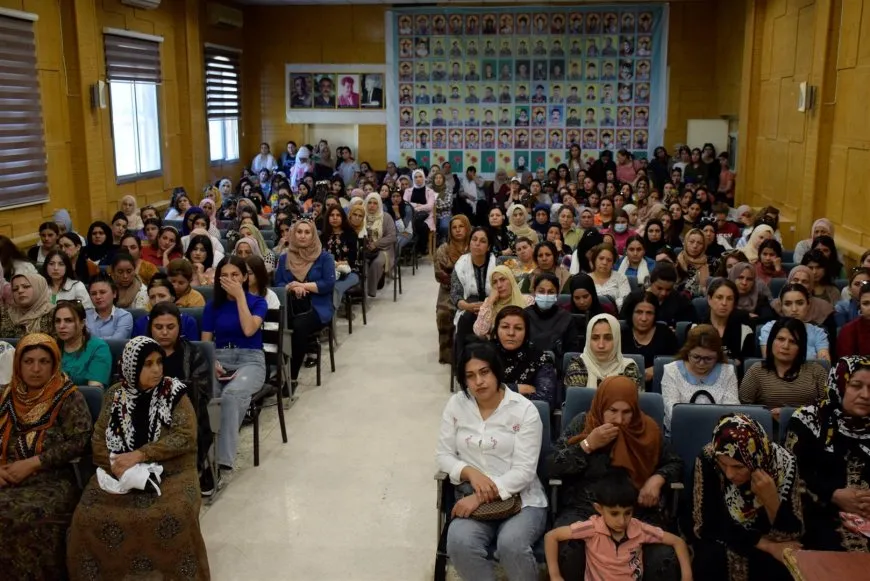 Kongra Star têkildarî azadiya Rêber Abdullah Ocalan civîn li dar xistin