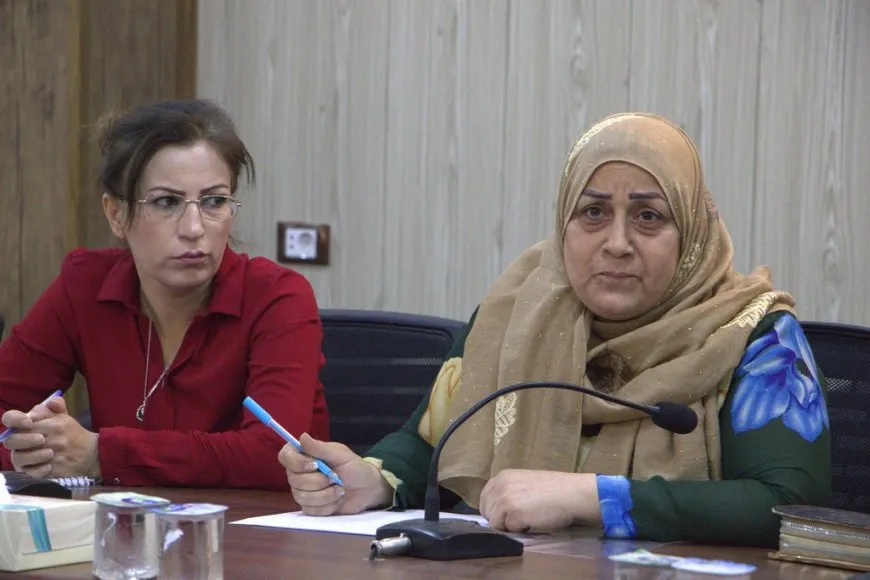 Rola jinan a di aştiya navxweyî de di komxebatekê de hate gotûbêjkirin