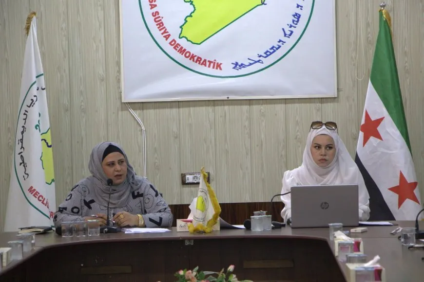 Rola jinan a di aştiya navxweyî de di komxebatekê de hate gotûbêjkirin