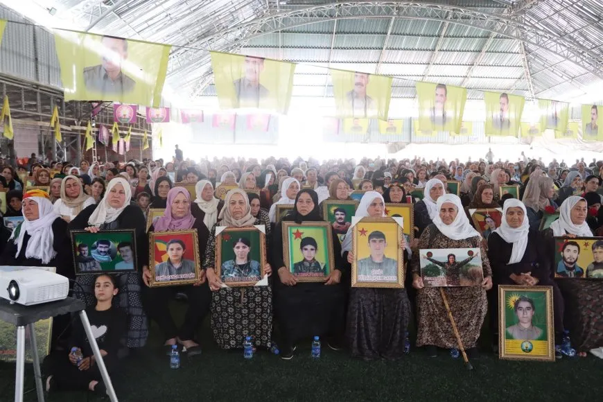 Şêniyên Cizîrê şehîd  Hakî Karer bi bîr anî