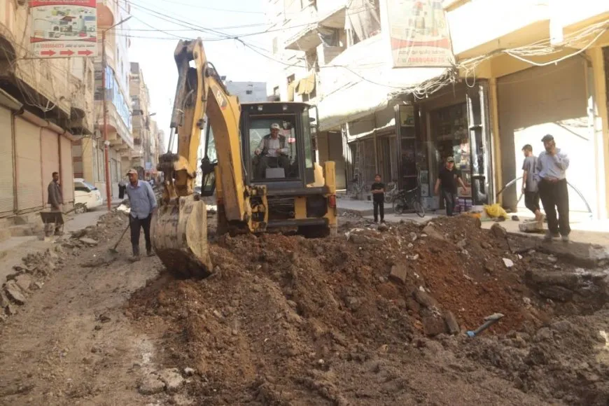 Şaredariya Gel a Reqayê dest bi xebatên asfaltkirina rêyan kir
