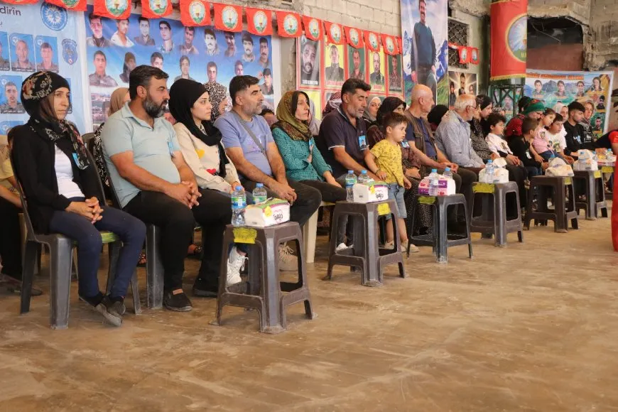 Xelkê Helebê sersaxî da malbatên her du şehîdan Hogir û Reşîd