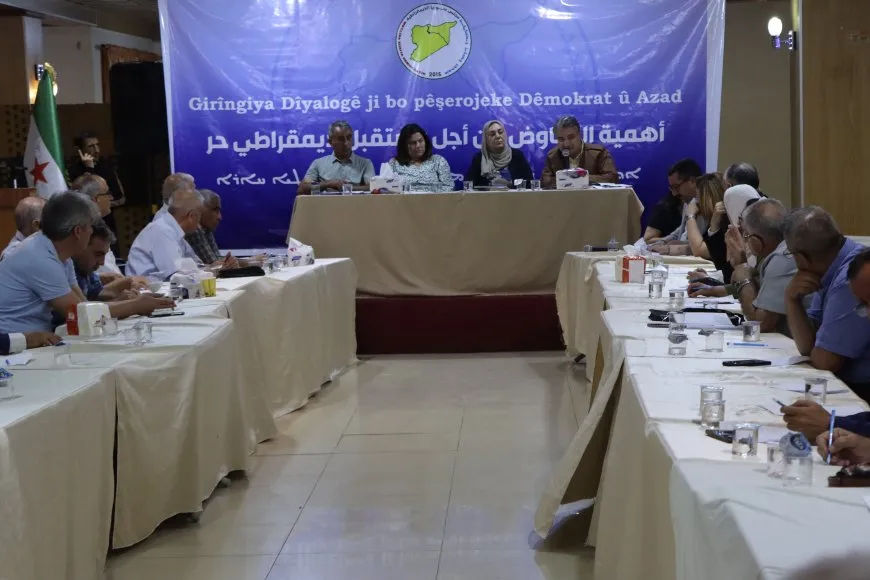 MSD’ê bi panelekê "girîngiya diyalogê" li Sûriyeyê nîqaş kir