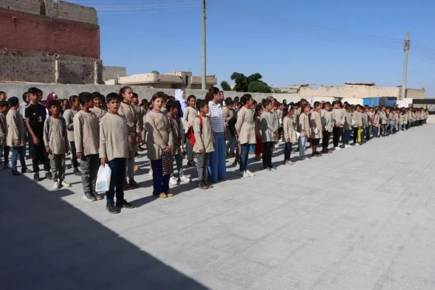 Nameya Rêber Apo li du dibistanên Kobanê hat xwendin