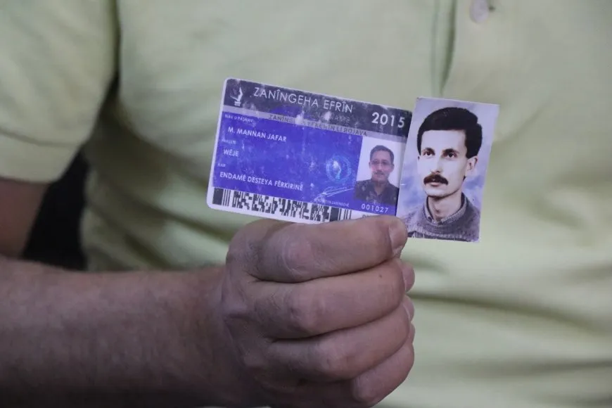Nasnameya ji Zanîngeha Efrînê wergirtibû hîna jî di berîka wî de ye