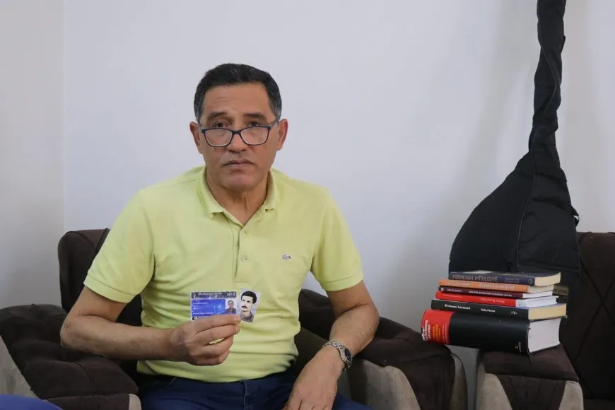 Nasnameya ji Zanîngeha Efrînê wergirtibû hîna jî di berîka wî de ye