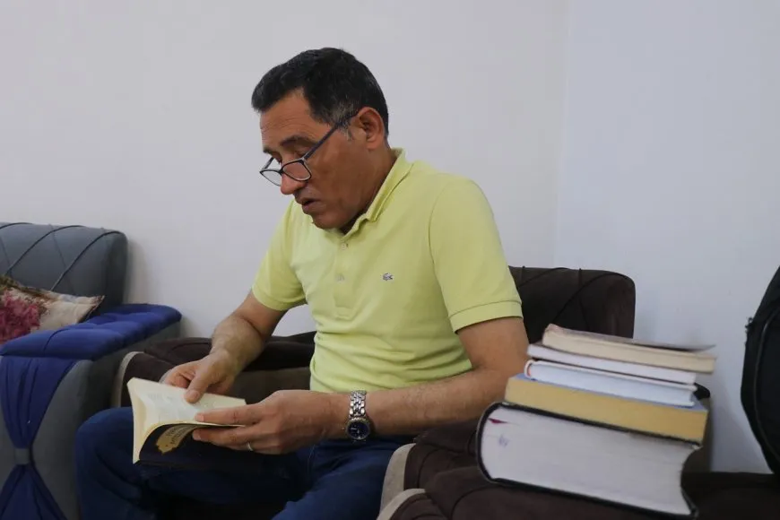 Nasnameya ji Zanîngeha Efrînê wergirtibû hîna jî di berîka wî de ye