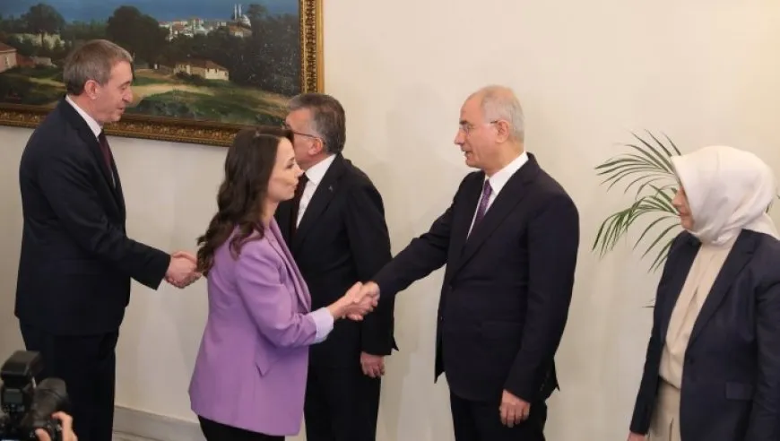 Hevdîtina DEM Partî û AKP’ê destpê kir