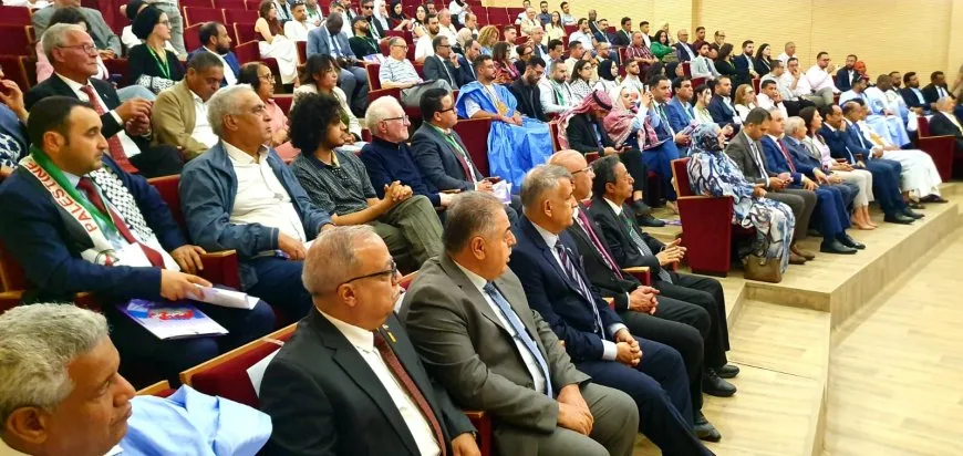 PYD di Kongreya Yekitiya Ciwanên Sosyalîst de nûnertiya Sûriyeyê dike