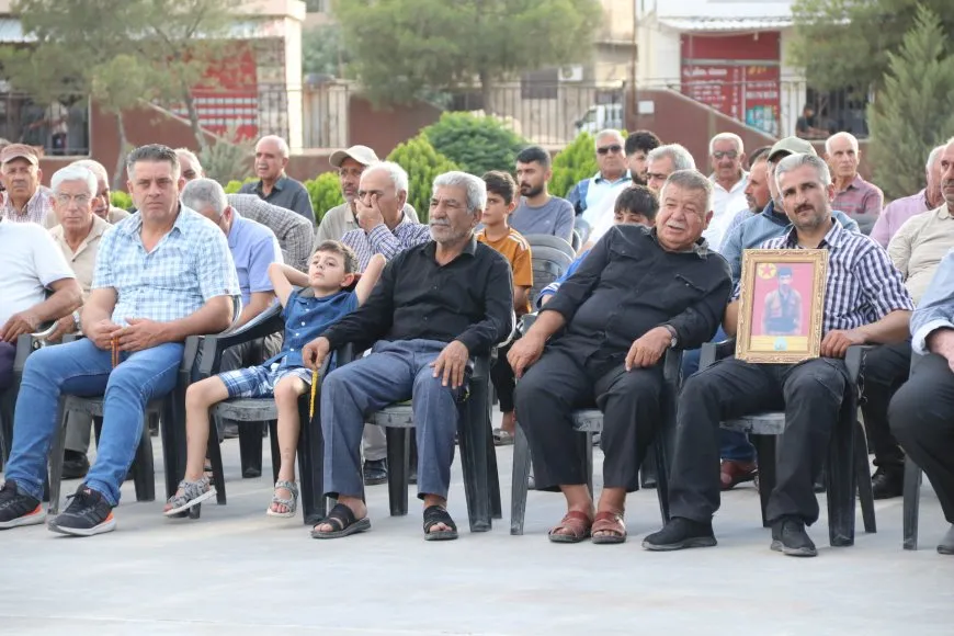 Xelkê Qamişloyê bi merasîmek heybet 128 pakrewan bi bîr anîn