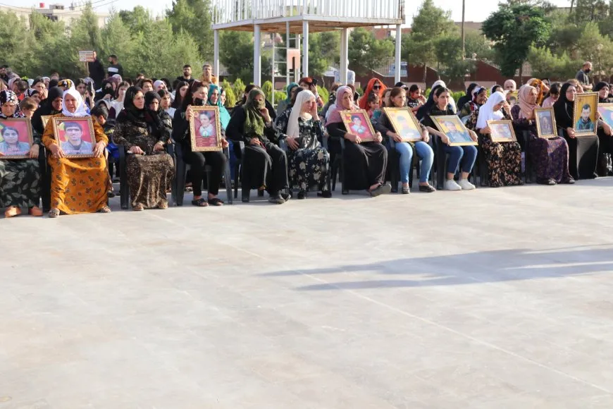 Xelkê Qamişloyê bi merasîmek heybet 128 pakrewan bi bîr anîn