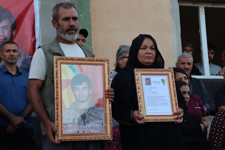 Li Dêrikê ji bo gerîla Rawan Koçer merasîmek xiyabî