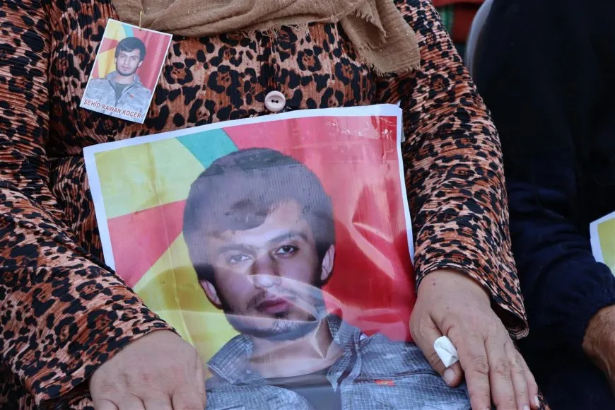 Li Dêrikê ji bo gerîla Rawan Koçer merasîmek xiyabî