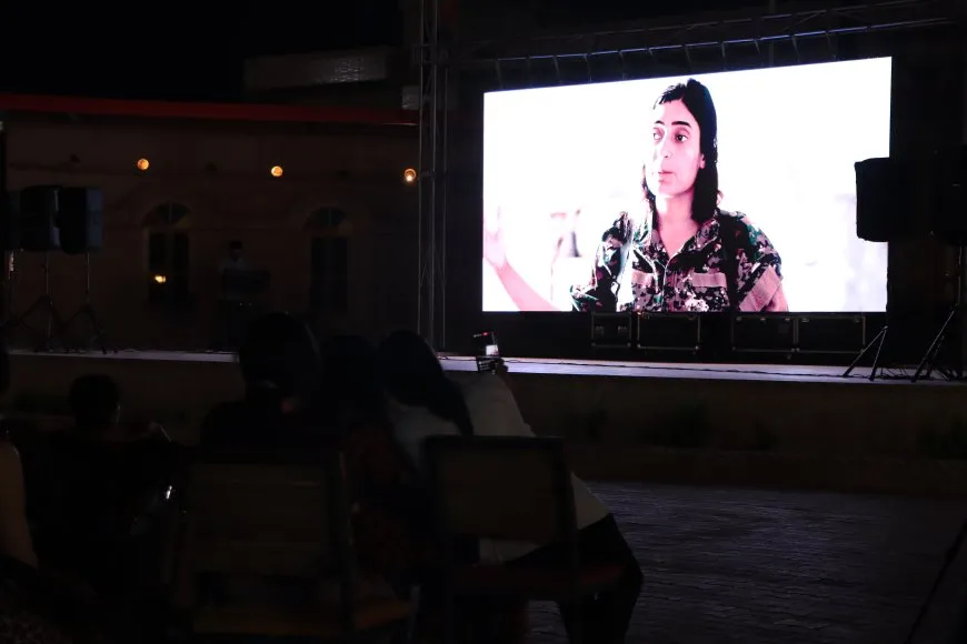 Mijarên fîlmên roja berî dawî; destdirêjî û afirandina hêzê