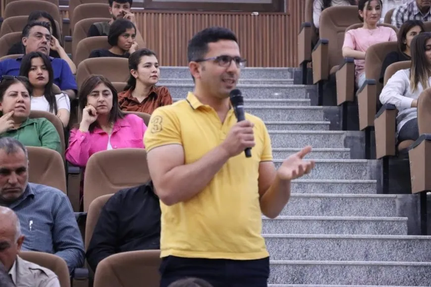 Li Zanîngeha Kobanê têkildarî banga dîrokî ya Rêber Apo panel