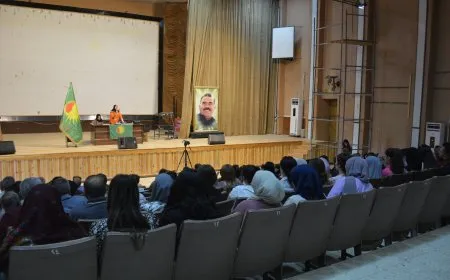 Kongra Star li Girkê Legê civîneke girseyî li dar xist