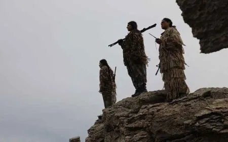 Êrîşên artêşa Tirk dewam dikin: 2 gerîla şehîd bûn