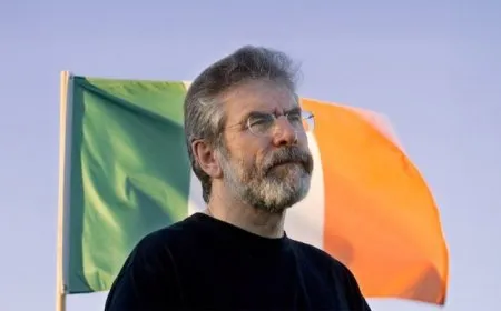 Serokê Sinn Féin yê berê Gerry Adams piştgirî da banga Rêber Apo