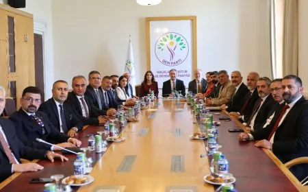 Serokên 15 baroyên Kurdistanê: Em piştgiriyê didin pêvajoya Aştî û Civaka Demokratîk
