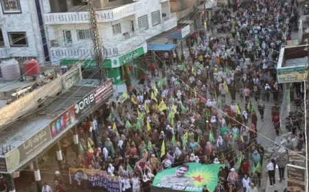 Li Qamişloyê bi hezaran kes ji bo azadiya Rêber Apo meşiyan