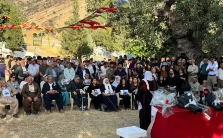 Fermandar Diyar Xerîb li ser gora xwe hat bibîranîn