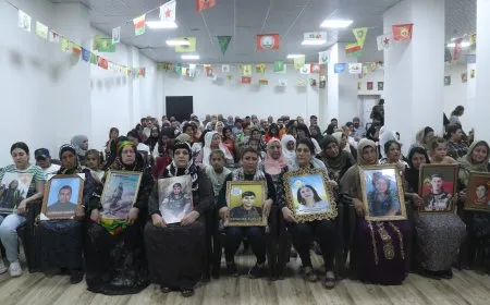 Xelkê Amûdê 51 cangoriyên azadiyê bi bîr anîn