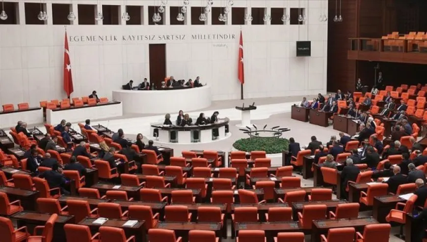 10'emîn Pakêta Darazê dê sibê bê nîqaşkirin