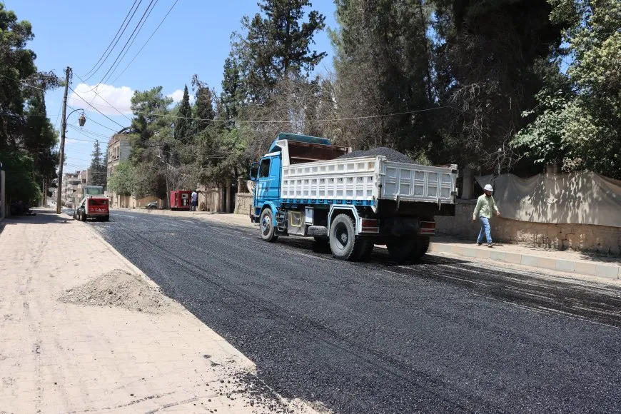 Li Qamişloyê xebatên asfaltkirina rêyan dest pê kir