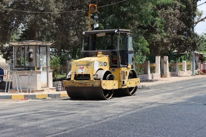 Li Qamişloyê xebatên asfaltkirina rêyan dest pê kir