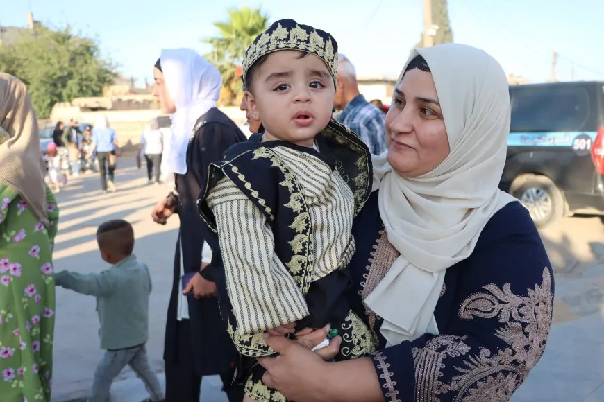 Cejna Qurbanê bi serdana goristanên şehîdan dest pê kir