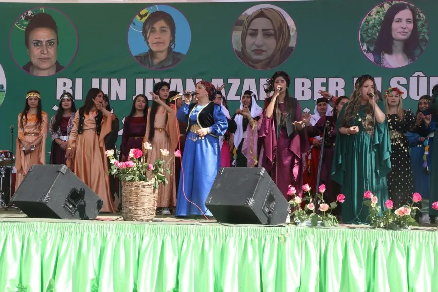 Dengekî ciwan êş û azarên koçberiyê vedibêje