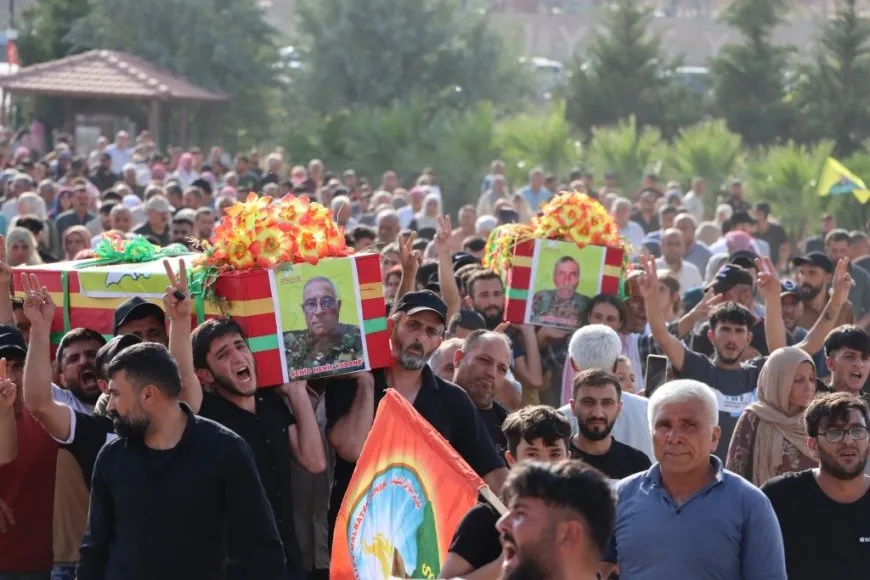 Li Kobanê du şehîd bi merasîmeke biheybet hatin oxirkirin