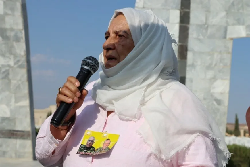 Li Kobanê du şehîd bi merasîmeke biheybet hatin oxirkirin