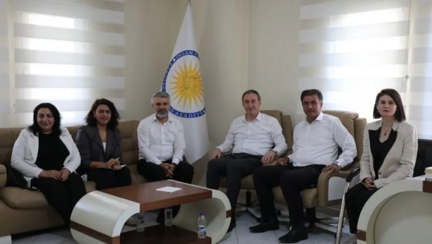 DEM Partî serdana partiyên siyasî yên Kurd kir