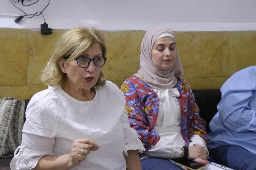 Li Helebê semînera "Tacîdarkirina projeya Aştî û Civaka Demokratîk bi zanista jineolojî"