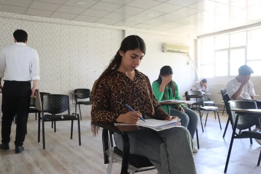 Ezmûnên amadehî û zanîngehan dest pê kir