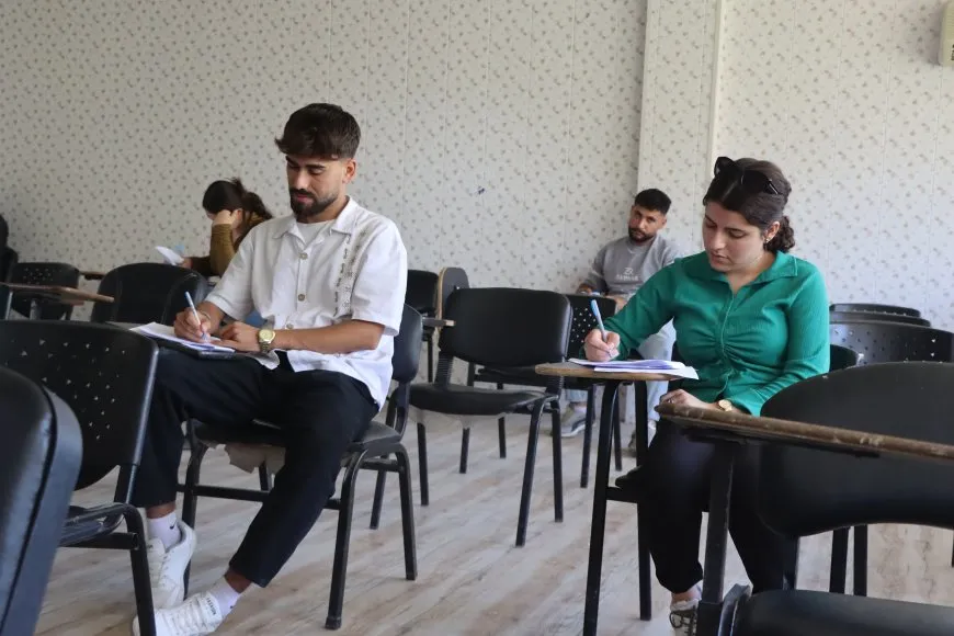 Ezmûnên amadehî û zanîngehan dest pê kir