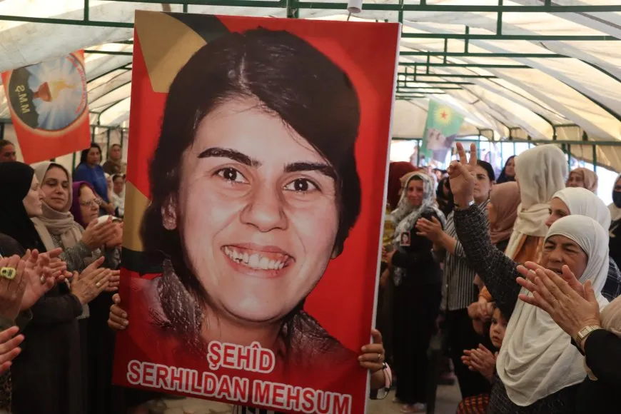 Ji bo şehîd Serhildan Mehsum merasîma xiyabî hat lidarxistin