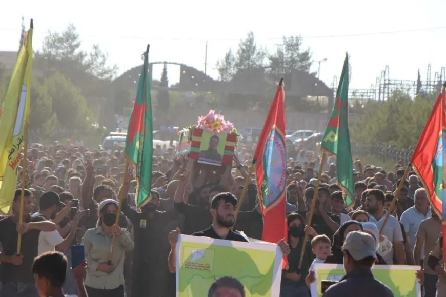 Şêniyên kantona Firatê şehîd Zinar Kobanê oxir kir