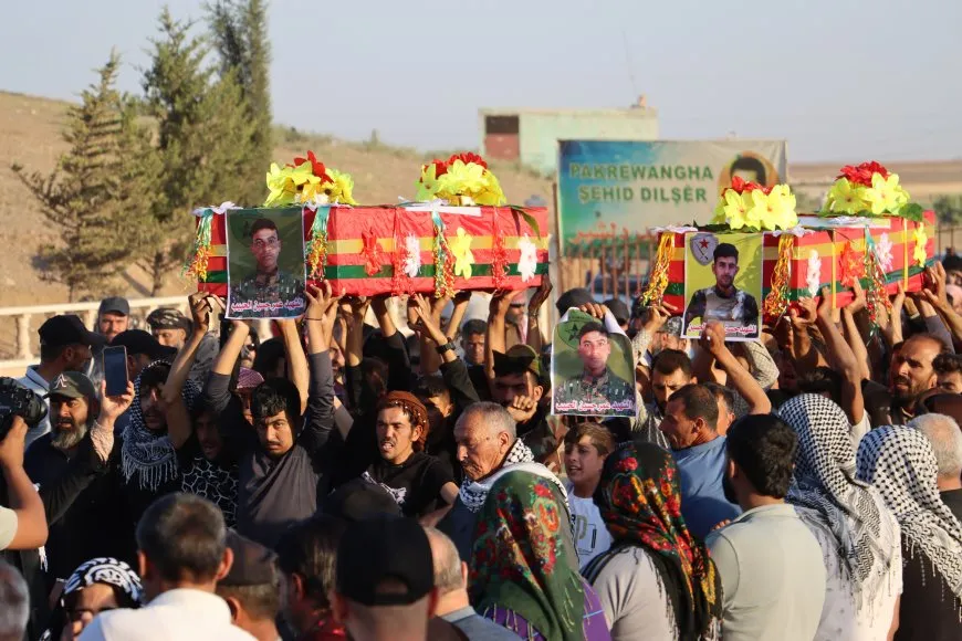 Xelkê Tirbespiyê 3 şehîdên xwe oxir kirin