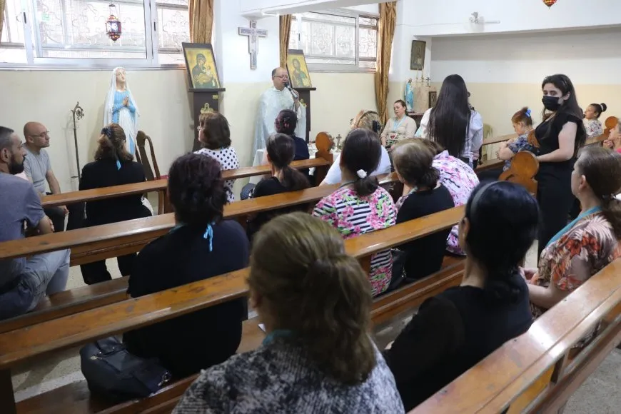 Xiristiyanên li Şêxmeqsûdê qurbaniyên teqîna Mar Elyas bi bîr anîn