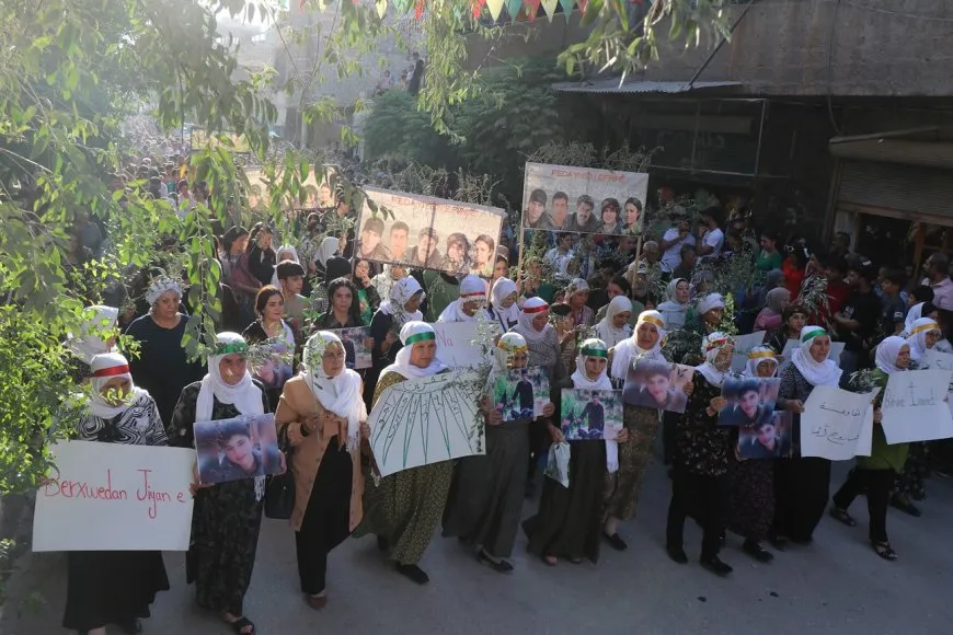 Koçberên Efrînê yên li Helebê daxwaza bidawîkirina dagirkeriyê kir