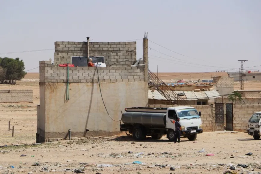 Bi rohilata rojê ve zehmetiyên jinên Hesekê yên peydakirina avê dest pê dikin