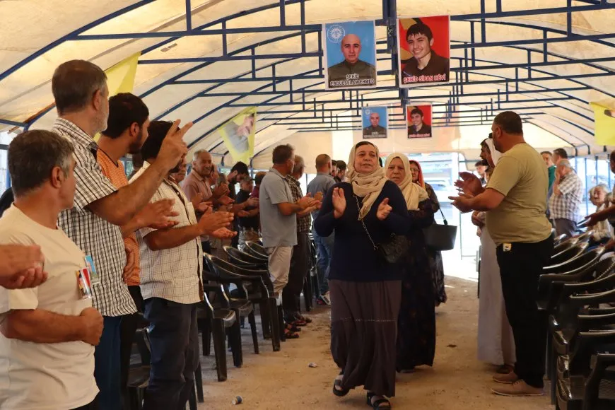 Xelkê Qamişloyê sersaxî da malbatên şehîd Ebduselam û Sîpan