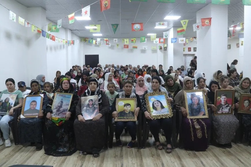 Xelkê Amûdê 51 cangoriyên azadiyê bi bîr anîn