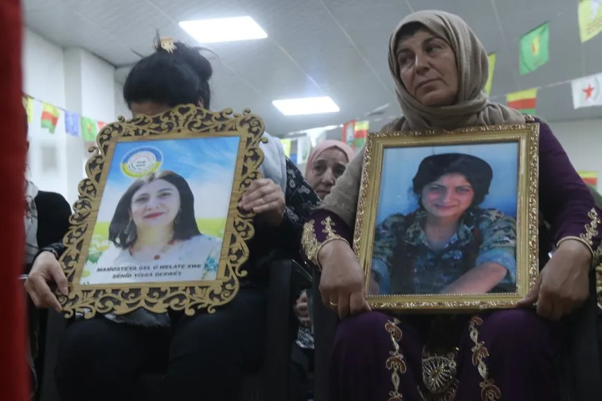 Xelkê Amûdê 51 cangoriyên azadiyê bi bîr anîn