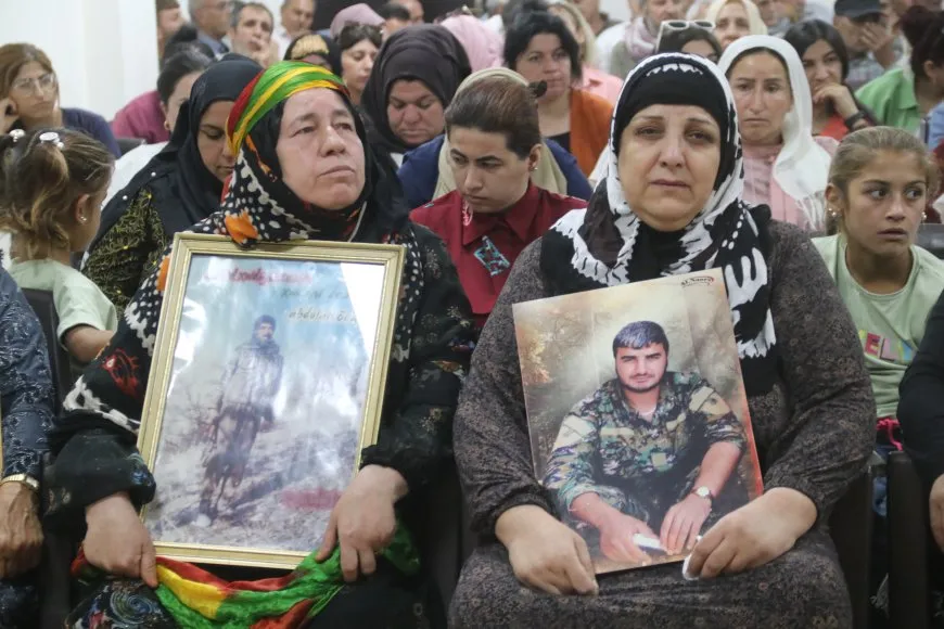 Xelkê Amûdê 51 cangoriyên azadiyê bi bîr anîn