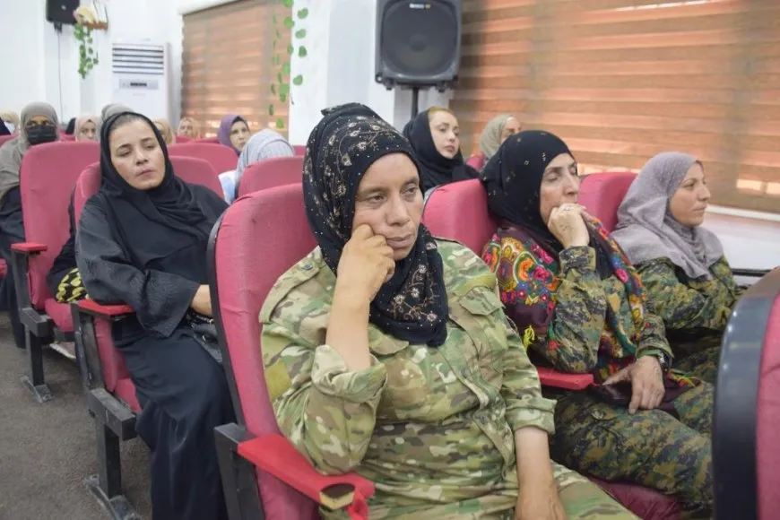 Li gelek navendan bîranîna şehîd Zîlan