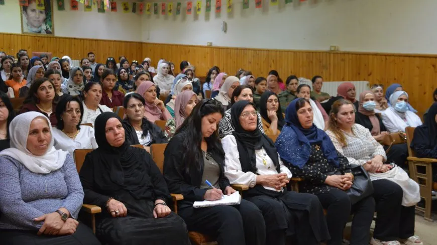 Li gelek navendan bîranîna şehîd Zîlan